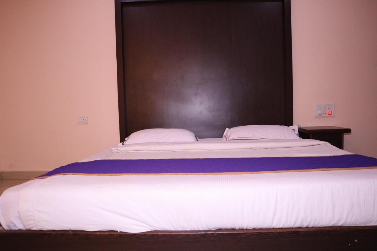 Smilestay Bns Lodge 벵갈루루 외부 사진